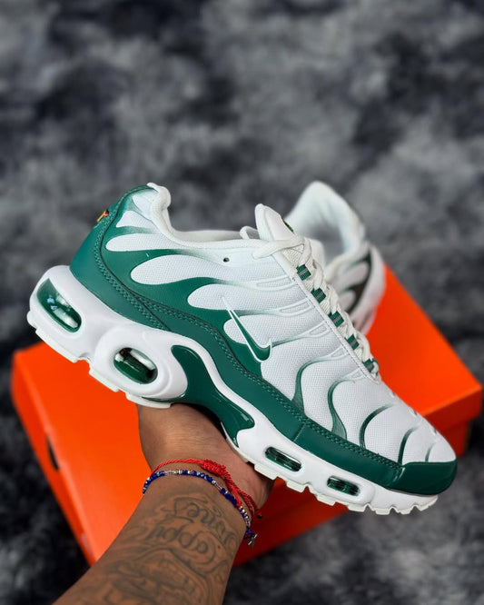 Nike Air Max TN x Lacoste